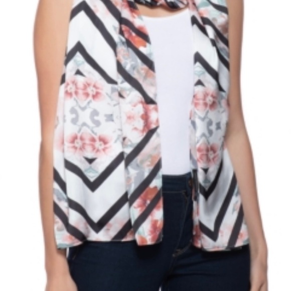 Inc International Concepts beautiful black and floral scarf. NWT - Picture 2 of 2